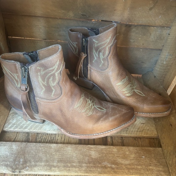 Freebird Wolfie Leather Ankle Booties Western Size 9 - Picture 10 of 13